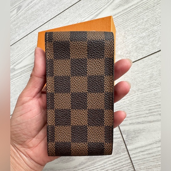Authentic Louie Vuitton Damier Cigarette Case - Picture 5 of 8